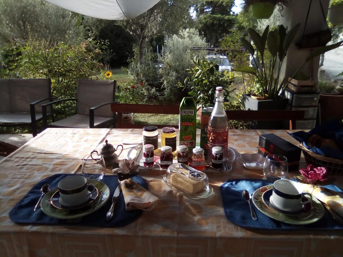Bed and Breakfast Chez Regine Et Gregoire Marseilles Exterior foto